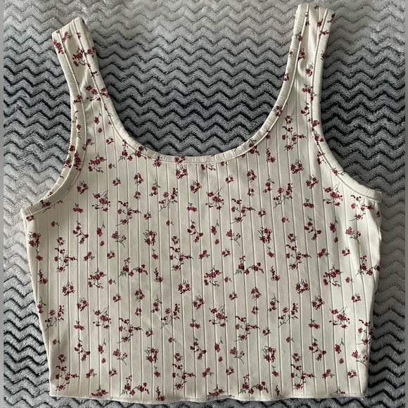 Loved, Fresral Women’s Cropped Ribbed Cream & Floral Print Tank Top Size XS - Picture 5 of 6